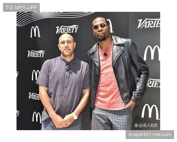 杜兰特降薪仍超越詹姆斯 生涯总薪水接近6亿居历史首位 杜兰特降薪仍超越詹姆斯 生涯总薪水接近6亿居历史首位